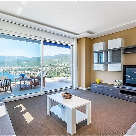 Mediterraneo Casa Vito * زادار