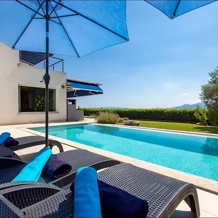 Mediterraneo Casa Vito * زادار